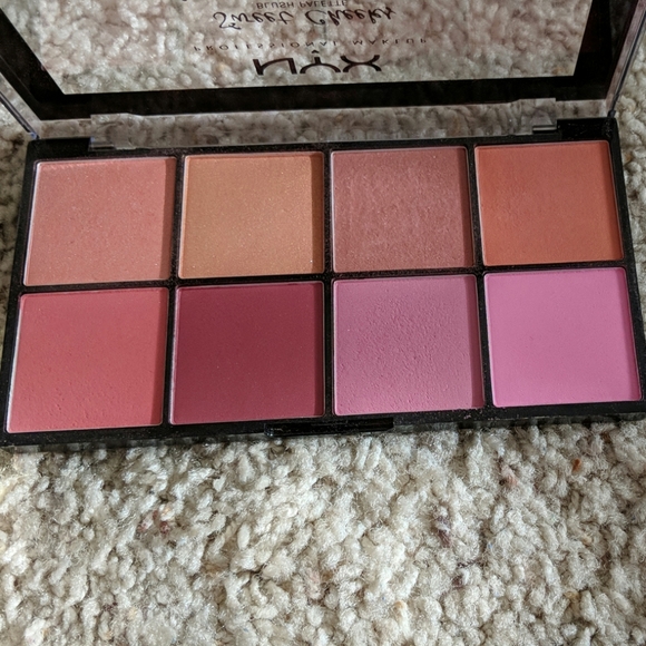 Drugstore blush bundle - Picture 8 of 8